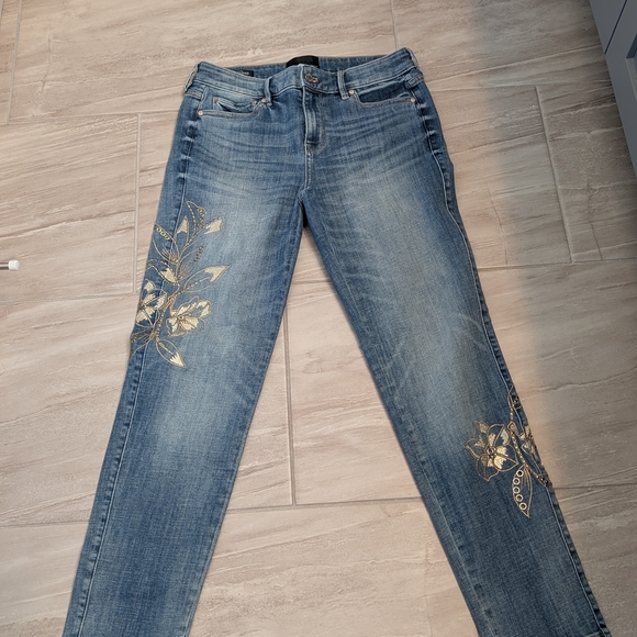 White House Black Market Blue Skinny Jeans with Gold Floral Accents - Picture 3 of 9